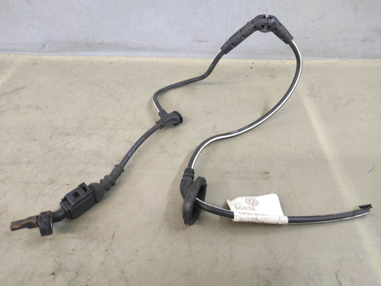 датчик ABS Volkswagen Jetta 7 поколение 2019, 1.4 л., бензин, АКПП, серый, седан, передний привод, 5G0927903S - фото №1