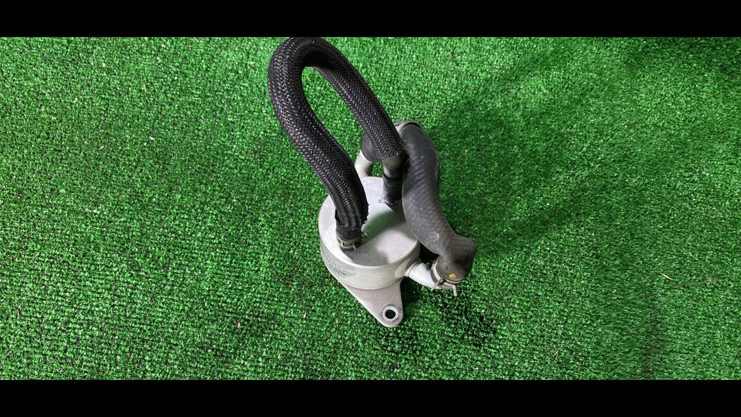 теплообменник масляного фильтра Mazda 5 CR 2005, 2.0 л., LF17, бензин, АКПП, минивэн, передний привод, правый руль, 124100-6450 - фото №1