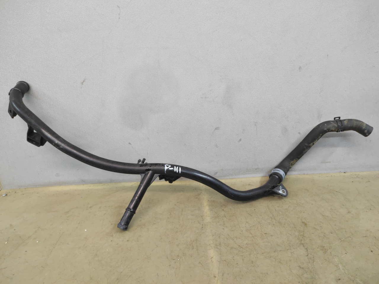 трубка охлаждающей жидкости Volkswagen Jetta 7 поколение 2019, 1.4 л., бензин, АКПП, серый, седан, передний привод, 04E121070AC - фото №1