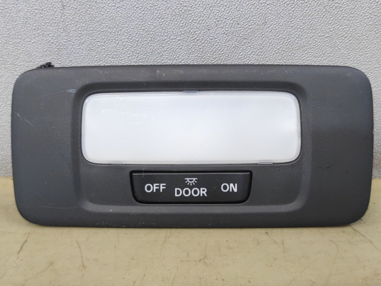 фонарь салона (плафон) Acura Integra 4 поколение 2024, 1.5 л., бензин, АКПП, синий, хетчбэк 5 дв., передний привод, V1T201377 - фото №1