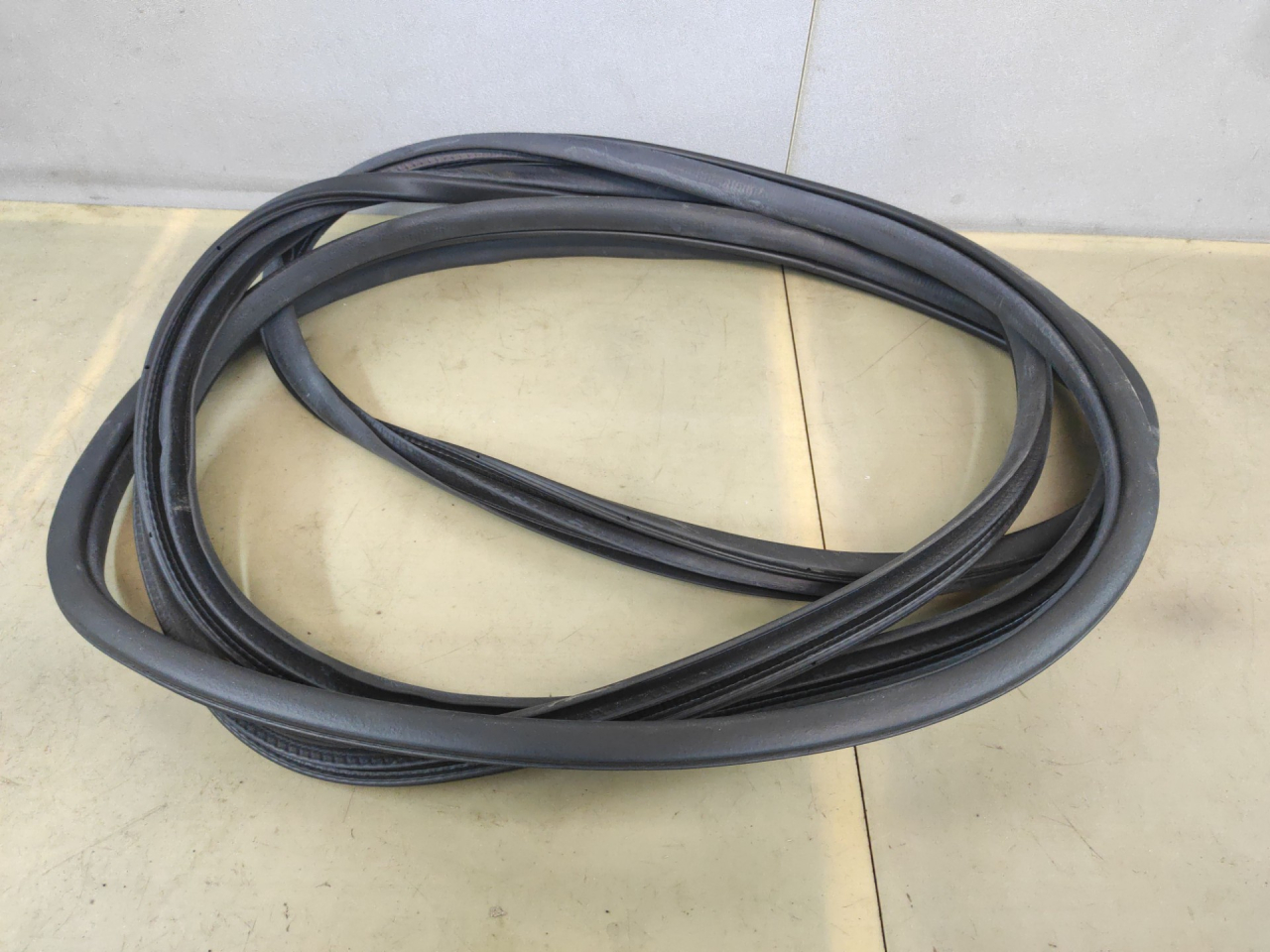 уплотнитель двери Acura Integra 4 поколение 2024, 1.5 л., бензин, АКПП, синий, хетчбэк 5 дв., передний привод - фото №1