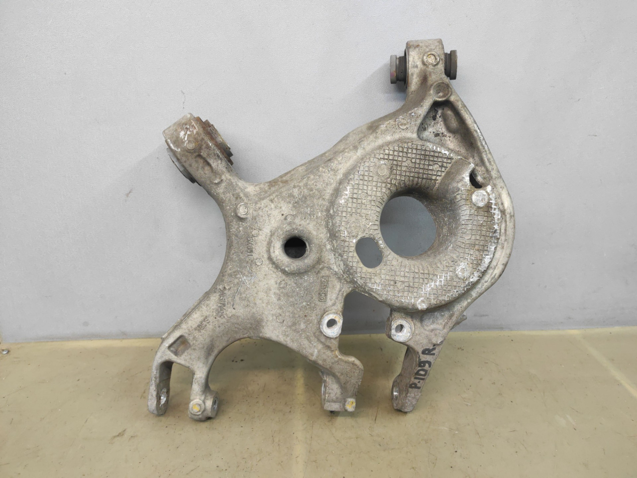 рычаг задний правый Ford Edge 2 поколение CD539 2018, 2.0 л., бензин, АКПП, черный, внедорожник 5 дв., полный привод, 5K651 - фото №1