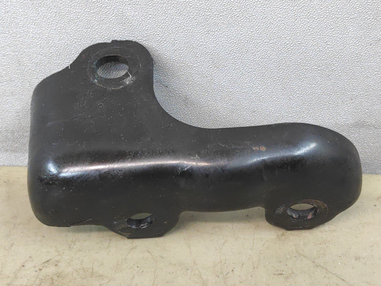 кронштейн редуктора Ford Edge 2 поколение CD539 2018, 2.0 л., бензин, АКПП, черный, внедорожник 5 дв., полный привод, CV617BC64CB - фото №1