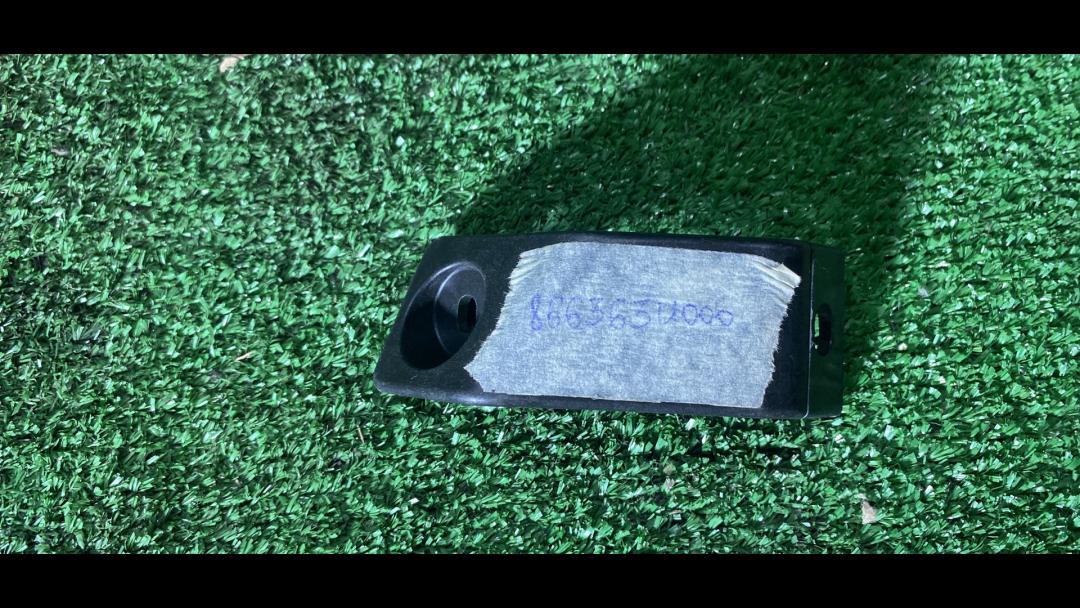 Крепление бампера переднего Kia Sportage 3 поколение 2014, 866363U000 - фото №1