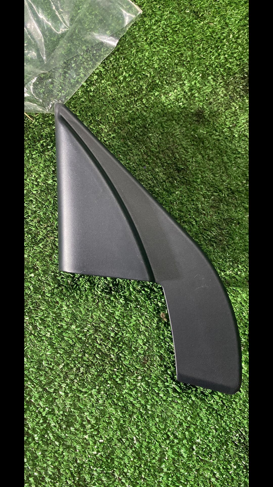 уголок двери внутренний Kia Sportage 3 поколение 2011, 876503W010WK - фото №1