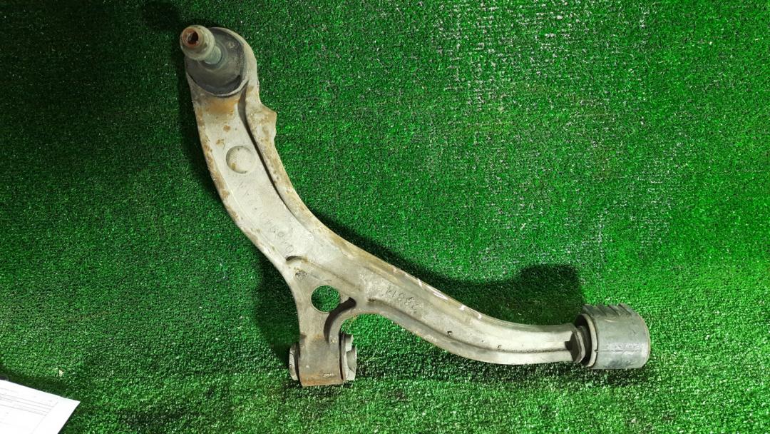 рычаг передний правый Chrysler Town and Country 4 поколение 2005, 3.8 л., EGH, бензин, АКПП, передний привод - фото №1