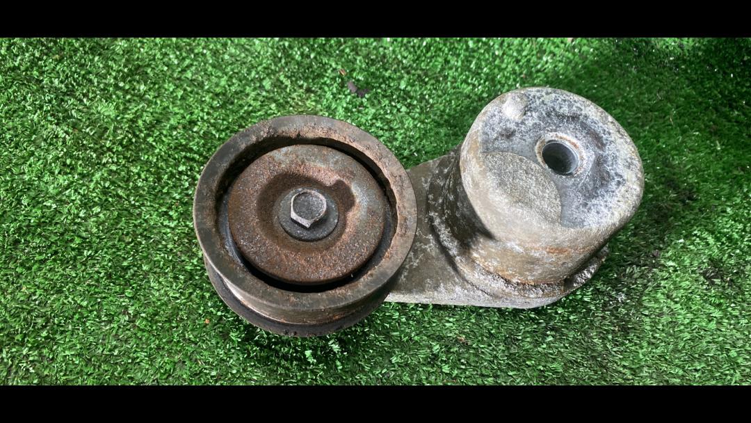 Натяжитель ремня агрегатов Infiniti G 4 поколение 2008, 3.7 л., бензин, АКПП, купе, задний привод - фото №1