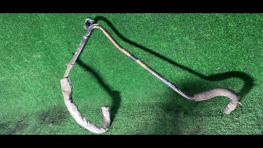 трубка охлаждающей жидкости Chevrolet TrailBlazer 1 поколение 2003, 4.2 л., АКПП, полный привод - фото №1