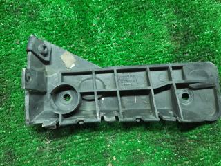 Крепление бампера переднего Audi A4 B6 2004, 2.0 л., ALT, бензин, вариатор, универсал, передний привод, правый руль