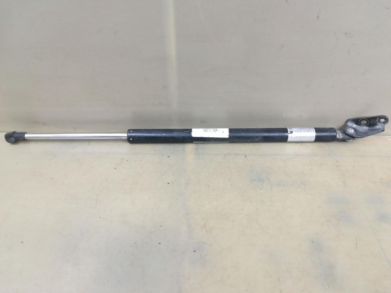 амортизатор крышки багажника (3-5 двери) Mazda CX-7 1 поколение 2008, 2.3 л., бензин - фото №1