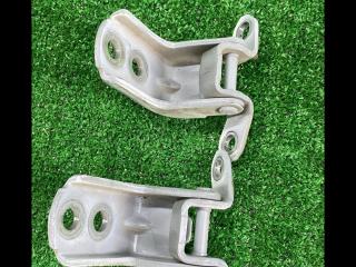 петля двери Infiniti M Y50 2006