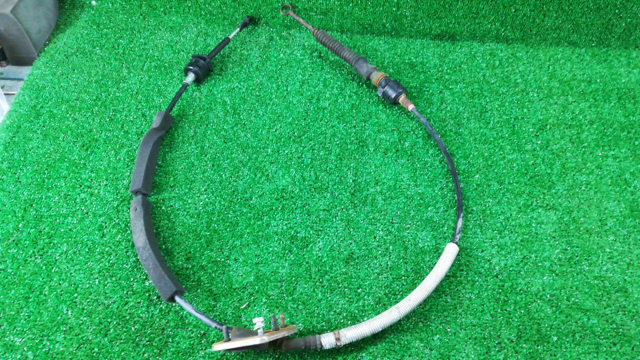 трос кулисы КПП Mitsubishi Outlander 2 поколение 2008, 3.0 л., i, 6B31, бензин, красный, внедорожник 5 дв., полный привод - фото №1