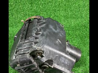 корпус воздушного фильтра Mitsubishi Outlander 2 поколение 2008, 3.0 л., i, 6B31, бензин, красный, внедорожник 5 дв., полный привод