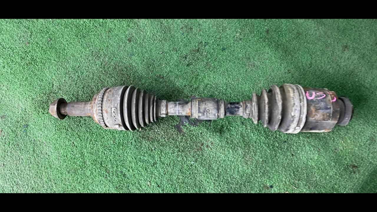 полуось передняя правая (приводной вал, ШРУС) Mazda CX-7 1 поколение 2008, 2.3 л., бензин - фото №1