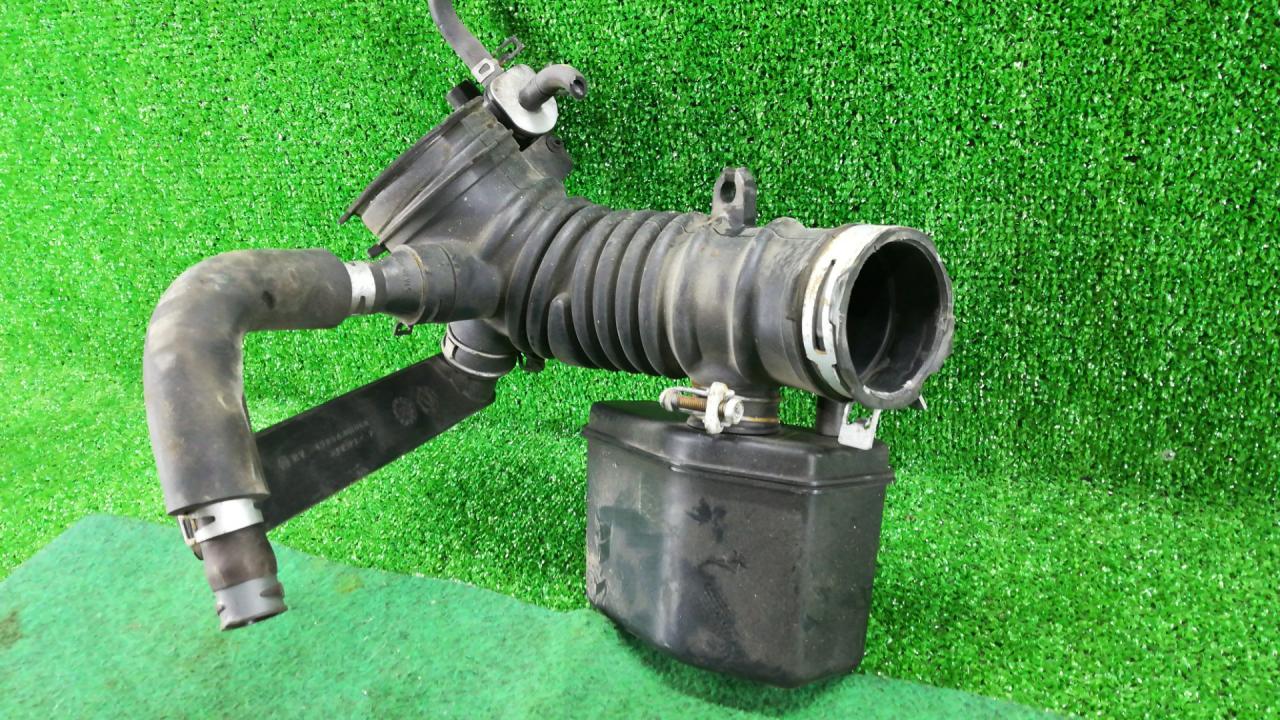 гофра инжектора Toyota Camry 7 поколение XV40 2009, 2.4 л., i, 2AZ-FE, бензин, АКПП, белый, седан, передний привод - фото №1