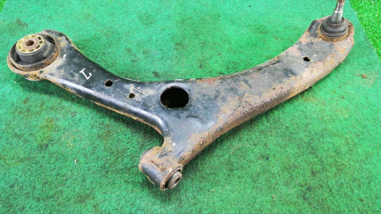 рычаг передний левый Dodge Grand caravan 5 поколение 2010, 3.6 л., бензин, АКПП, минивэн, передний привод - фото №1