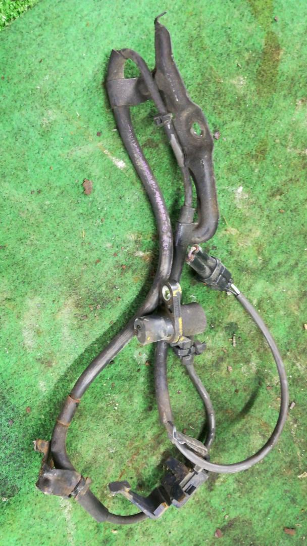 датчик ABS Toyota Camry 7 поколение XV40 2009, 2.4 л., i, 2AZ-FE, бензин, АКПП, белый, седан, передний привод - фото №1