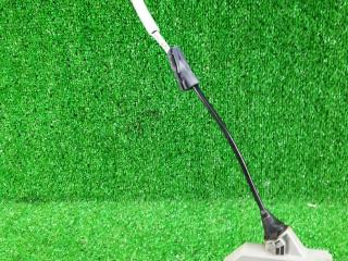 замок двери передней правой Peugeot 2008 1 поколение 2015, 1.6 л., EP6, бензин, АКПП, универсал, передний привод, правый руль