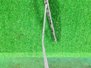 щеткодержатель задний Mazda 626 5 поколение [рестайлинг] 2001, хетчбэк 5 дв.