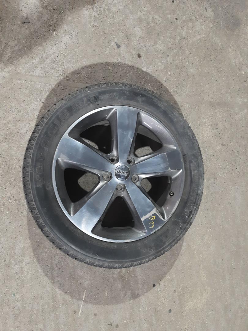 диск литой Jeep Grand Cherokee 4 поколение 2013 - фото №1