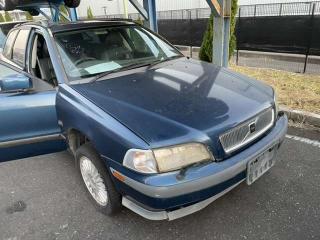 Volvo V40 1 поколение