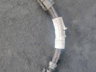 трубка сапуна BMW 5 серия F07/F10/F11 F10 2012, 2.0 л., дизель, АКПП, седан, 13717803842