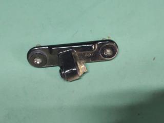 петля двери BMW 5 серия F07/F10/F11 2012, 3.0 л., дизель