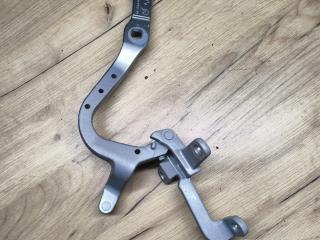 петля крышки багажника BMW X4 M F98 2021, 3.0 л., S58B30A, бензин, АКПП, donington grau (c28), внедорожник 5 дв., полный привод, 7424413