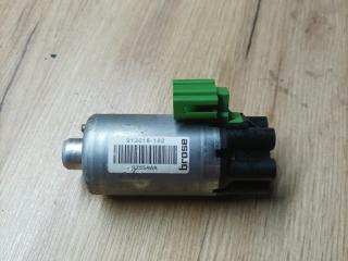 моторчик регулировки сиденья BMW 7 серия F01/F02 F01 2009, 3.0 л., N57 D30 A, дизель, АКПП, задний привод, 913018-102
