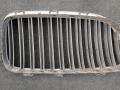 решетка радиатора BMW 5 серия F07/F10/F11 2011, 3.0 л., i, N55 B30 A, бензин, АКПП, седан, полный привод, 7200727, 7261355, 7203649 - фото №3