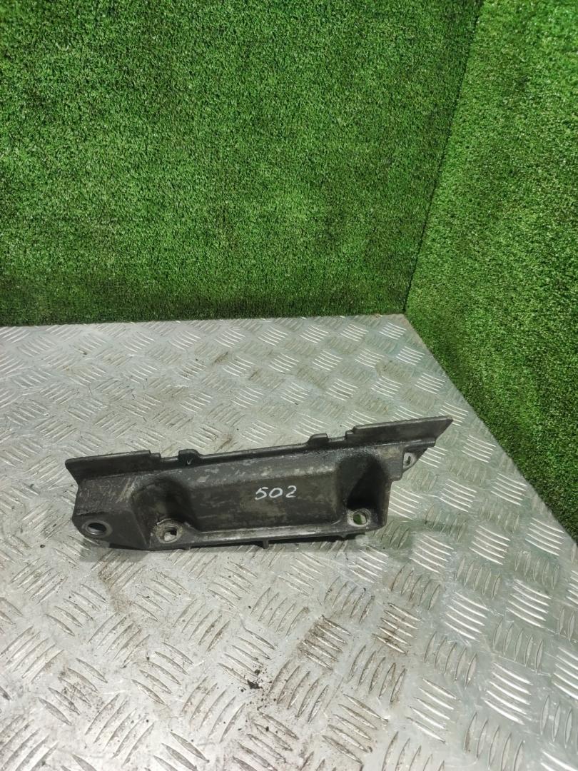 кронштейн КПП Chrysler Voyager 3 поколение 1999, 2.4 л., АКПП, минивэн - фото №1