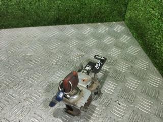 кнопка открытия лючка топливного бака Honda Accord 5 поколение [рестайлинг] 1997, 1.8 л., бензин, МКПП, седан