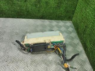 блок предохранителей Mazda 323 5 поколение 1997, 1.3 л., бензин, хетчбэк 3 дв.