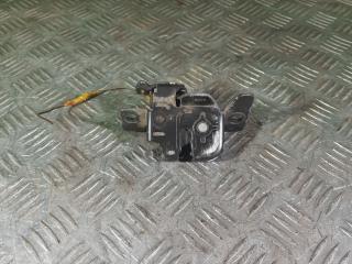 замок багажника Mazda 323 5 поколение 1997, 1.3 л., бензин, хетчбэк 3 дв.