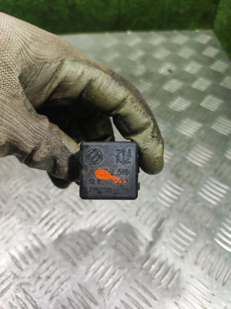 реле (прочие) Fiat Palio 1 поколение 2000, 1.2 л., бензин, МКПП, универсал - фото №1