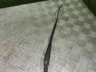 щеткодержатель (поводок стеклоочистителя, дворник) Lancia Kappa 1 поколение 1998, 2.0 л., бензин, МКПП, седан