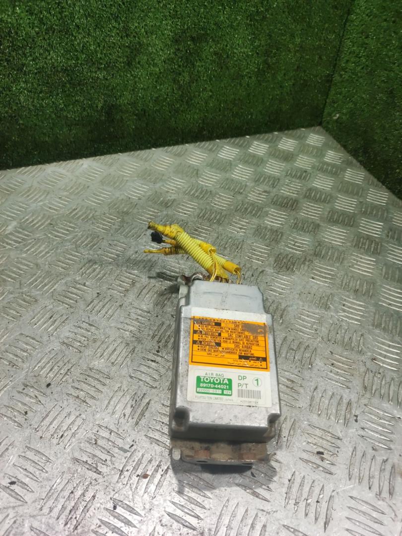 блок AirBag Toyota Picnic 1 поколение XM10 2000, 2.2 л., дизель, МКПП, минивэн - фото №1