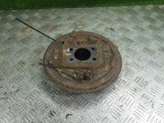 защитный кожух тормозного механизма Nissan Primera P10 1995, 1.6 л., бензин, МКПП, седан