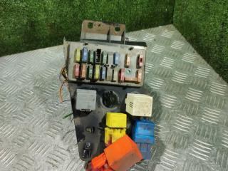 блок предохранителей Peugeot 106 1 поколение 1996, 1.1 л., бензин, МКПП, хетчбэк 3 дв.