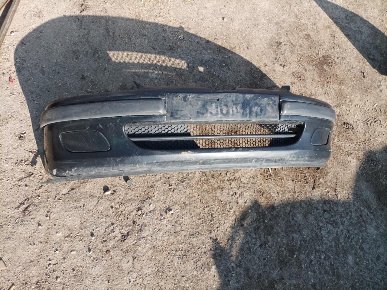 бампер передний Peugeot 106 1 поколение 1996, 1.1 л., бензин, МКПП, хетчбэк 3 дв. - фото №1