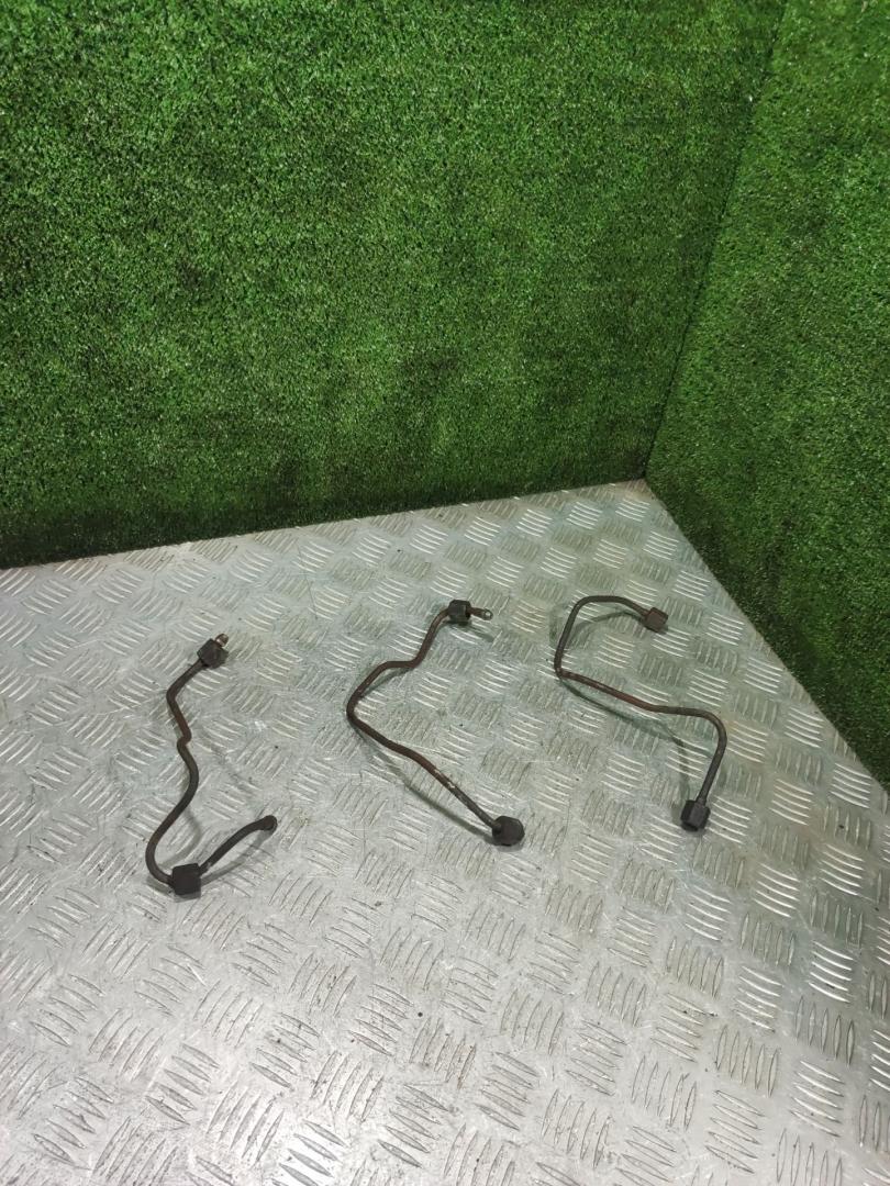 трубка ТНВД Toyota Picnic 1 поколение XM10 2000, 2.2 л., дизель, МКПП, минивэн - фото №1