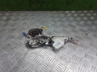 замок двери передней левой Nissan Almera N15 [рестайлинг] 1998, 1.4 л., бензин, МКПП, хетчбэк 3 дв.