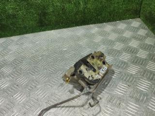 замок двери передней левой Toyota Corolla 7 поколение (E100) 1997, 1.3 л., 4E-FE, бензин, МКПП, хетчбэк 3 дв.