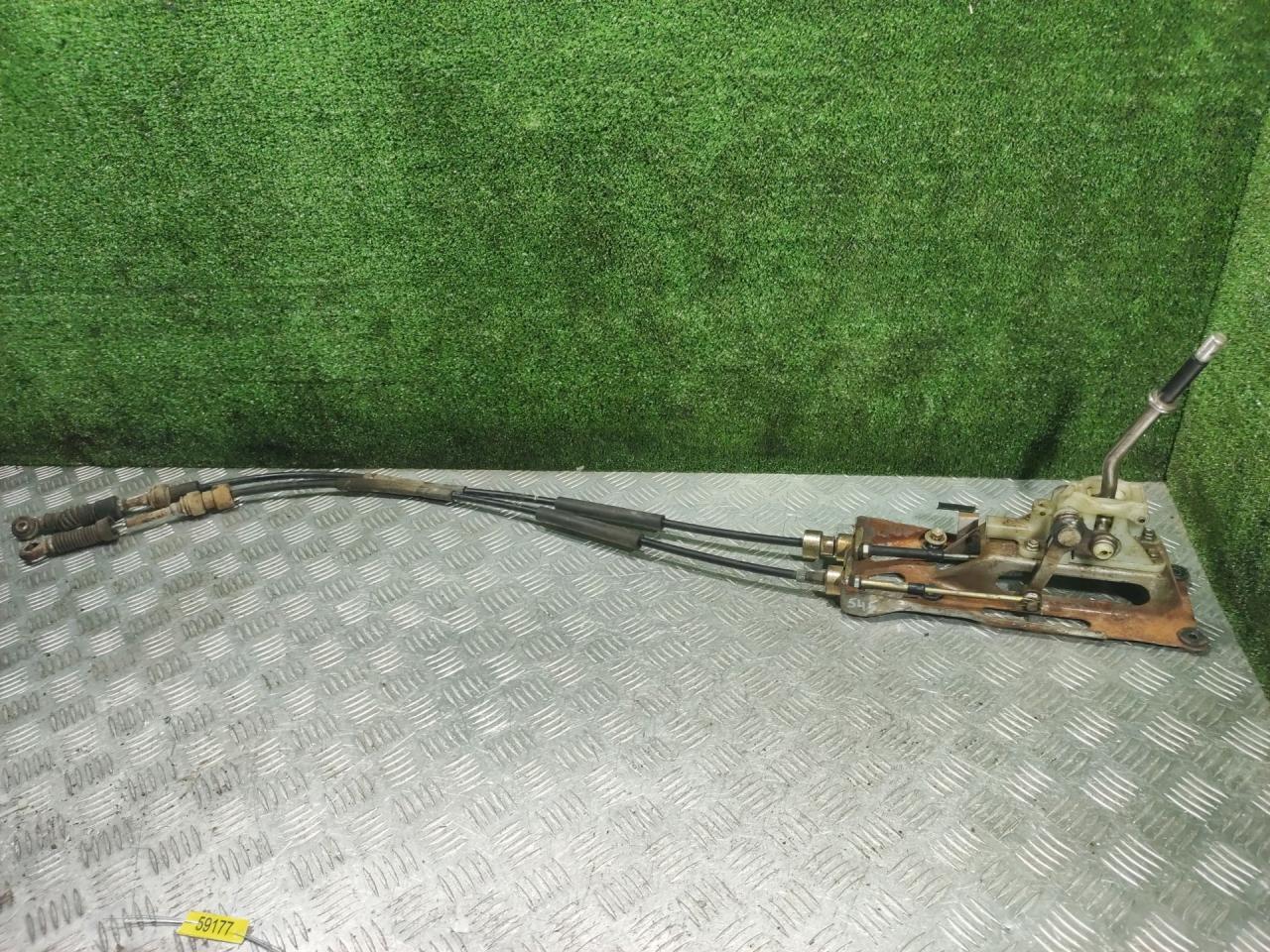 кулиса Toyota Corolla 7 поколение (E100) 1997, 1.3 л., 4E-FE, бензин, МКПП, хетчбэк 3 дв. - фото №1