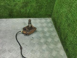 кулак задний левый Renault Laguna 1 поколение 1998, 1.8 л., бензин, МКПП, универсал