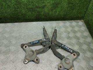 петля капота Renault Safrane 1 поколение 1996, 2.2 л., бензин, МКПП, хетчбэк 5 дв.