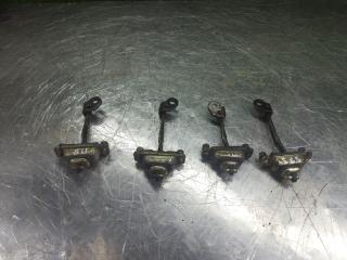 ограничитель открывания двери Hyundai Sonata 3 поколение [рестайлинг] 1996, 2.0 л., бензин, МКПП, седан