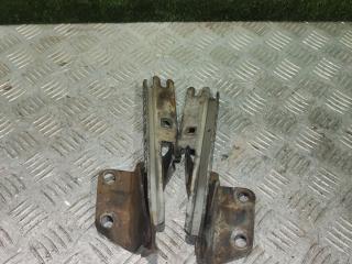 петля капота Kia Carnival UP/GQ 2000, 2.5 л., бензин, МКПП, минивэн