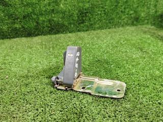 ручка открывания капота Daewoo Nubira J150/J190 [рестайлинг] 1999, 2.0 л., бензин, МКПП, универсал