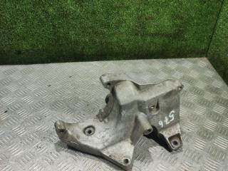 кронштейн двигателя Opel Sintra 1 поколение 1998, 2.2 л., X 22 XE, бензин, МКПП, минивэн, 9050194080